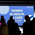 WOMEN IN HEALTH&CARE 063 (Medium)